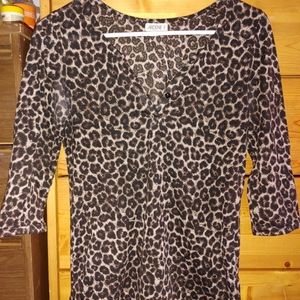 Leopard print half sleeve